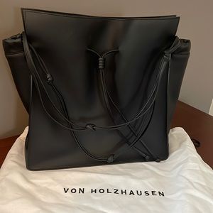 Van Holzhausen Large Black Shopper